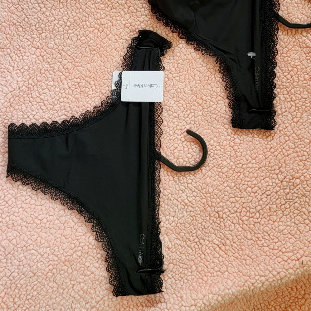 Thongs